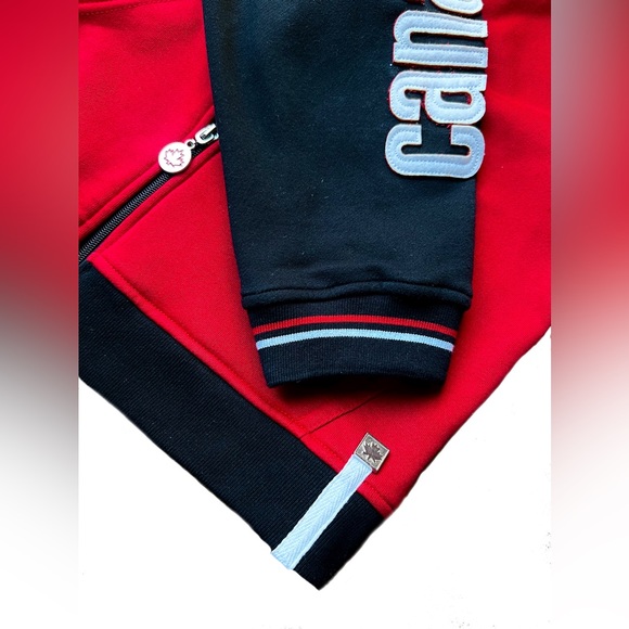 IT’S FUN TO BE CANADIAN Hoodie, Red & Black / Size S - Picture 7 of 15